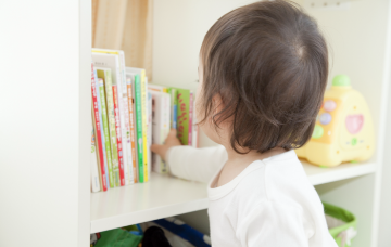 様々な団体への絵本の提供